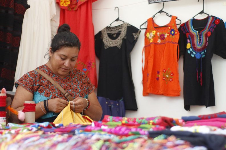 COMUNICADO 0808-DIF-Clausura Expo venta Indígena (4)