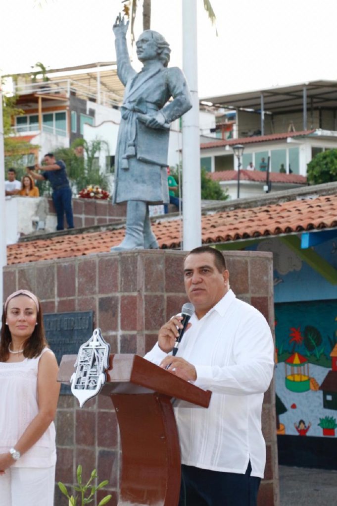 COMUNICADO 0912-Ceremonia-cívica-aniversario inicio de la Indpendencia (2)