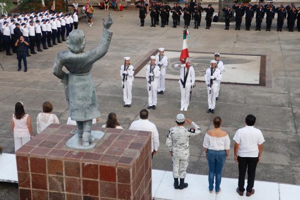 COMUNICADO 0912-Ceremonia-cívica-aniversario inicio de la Indpendencia (5)