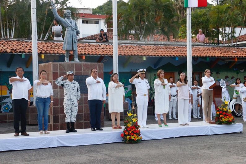 COMUNICADO 0912-Ceremonia-cívica-aniversario inicio de la Indpendencia (8)