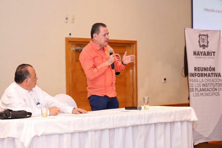 PRESENTACION IPLANAY EN BAHIA PRINCIPAL (1)