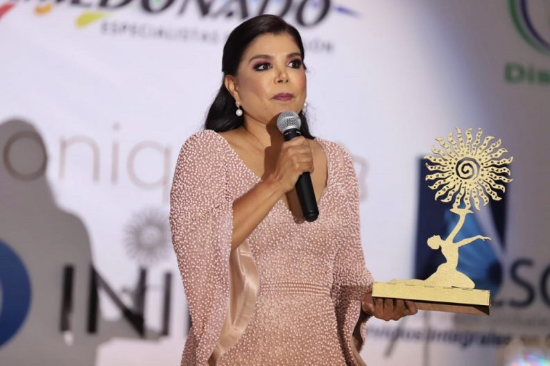 AMEXME GALARDONES (2)