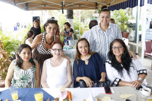 COMUNICADO 1071-DIF-Desayuno Becas Vallarta (6)