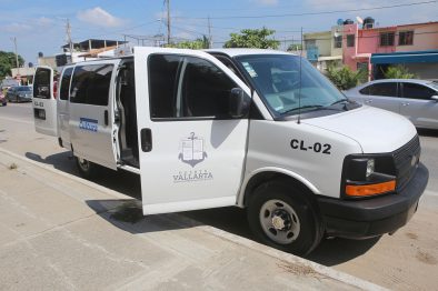 FOTO NOTA-IVC-Entrega de vehículo (3)