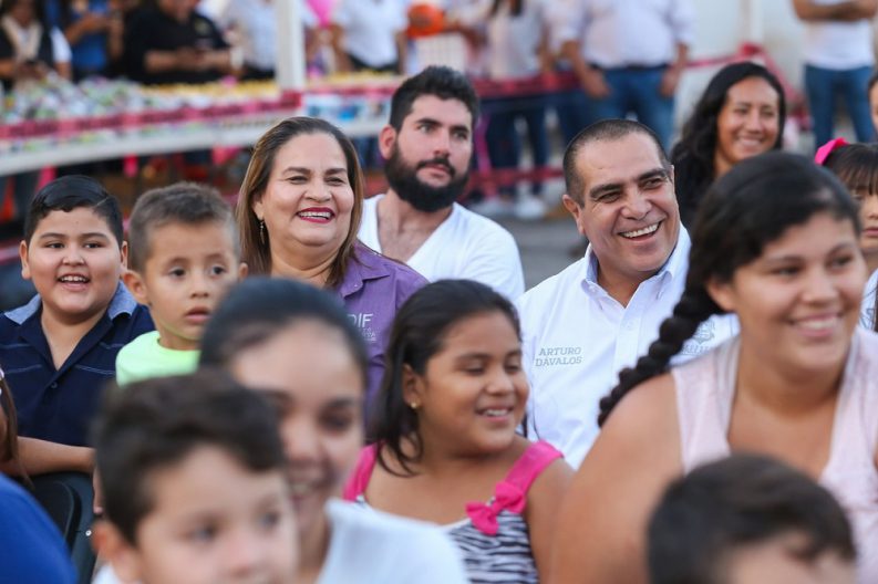 COMUNICADO 1198-DIF-Caravana de Reyes-Las Palmas e Ixtapa (7)