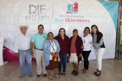 COMUNICADO 1260-DIF-Toma protesta clubes de la tercera edad (7)