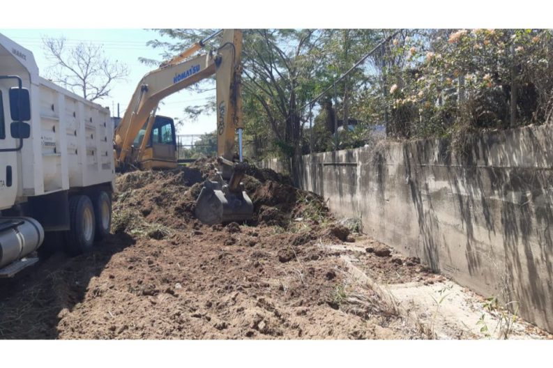 COMUNICADO 1383-Desazolve arroyos y canales (4)