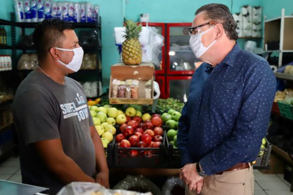 JAIME VISITA COMERCIOS (5)