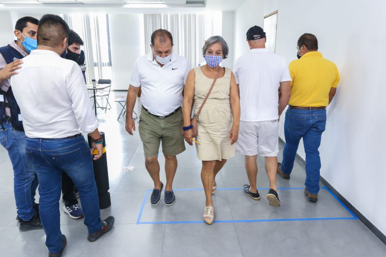 COMUNICADO 1673-Socialización calle Niza-vecinos (6)