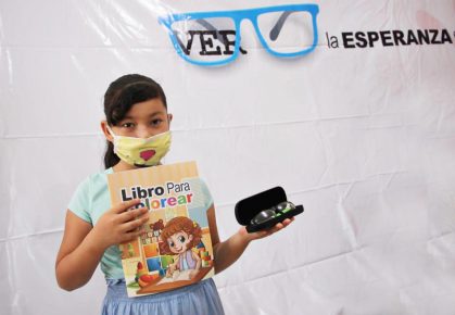 DIF BAHIA ENTREGO LENTES (6)